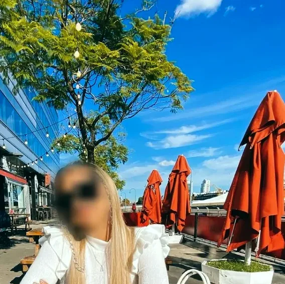 Julia, 29 años